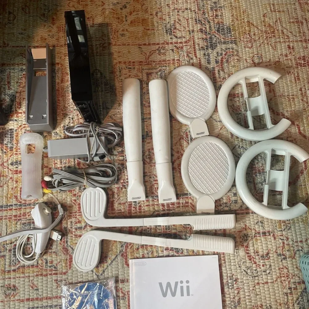 HUGE Nintendo Wii Console Bundle Lot With Wii SPORTS Game! Tested